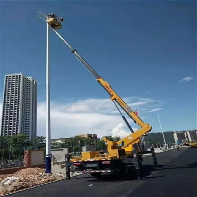 临沭维修路灯的曲臂升降车出租