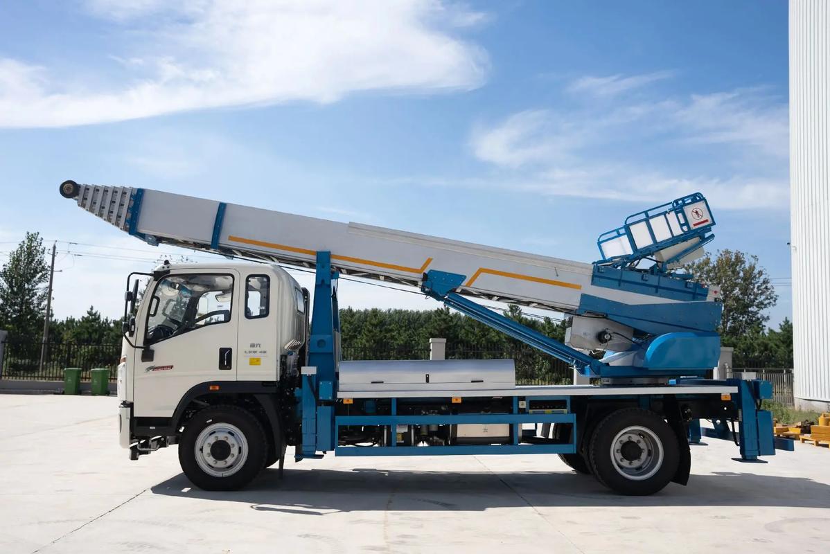 临沭云梯上料车租赁费用