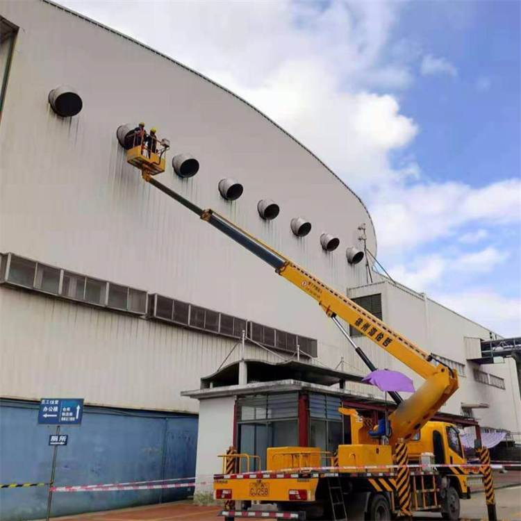 临沭高空作业车出租服务：专业广告牌安装解决方案