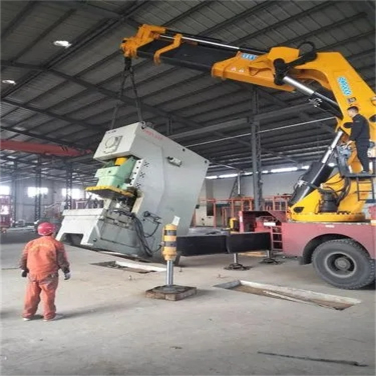 临沭80吨折臂吊车出租附近电话