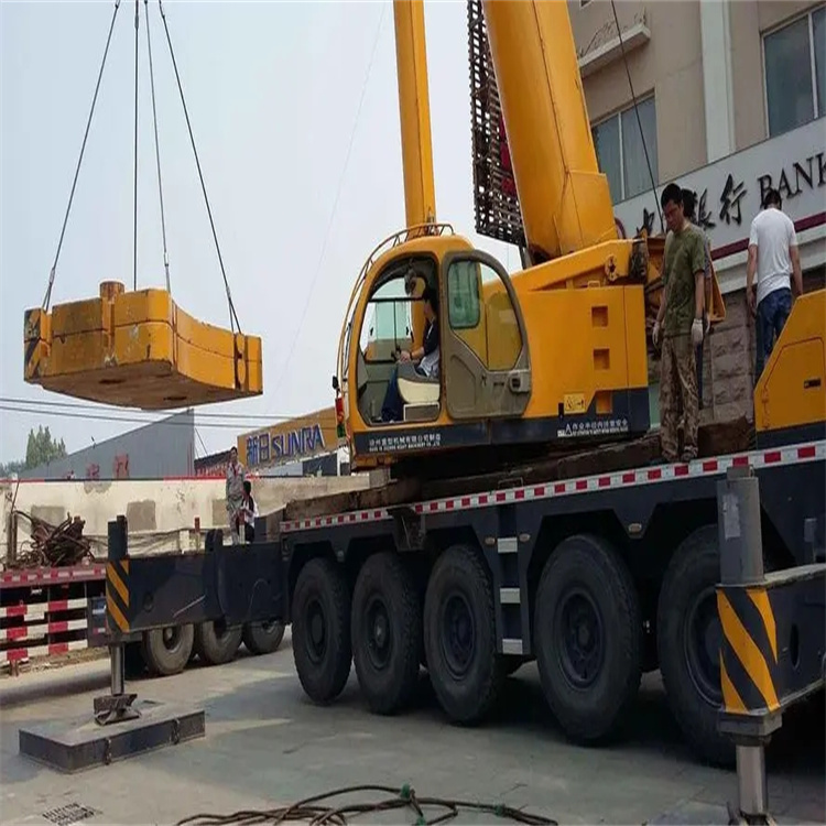 临沭当地吊车出租|机器吊装|75吨|工厂搬迁服务